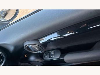 MINI Hatchback 1.5 Cooper Classic 3dr Auto