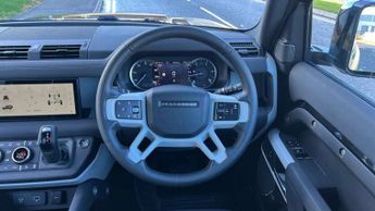 Land Rover Defender 3.0 D250 X-Dynamic SE 90 3dr Auto