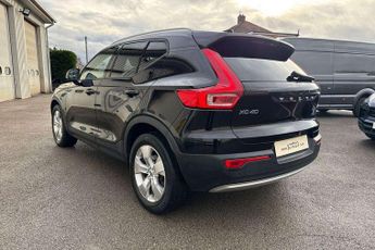 Volvo XC40 2.0 T4 Momentum 5dr AWD Geartronic