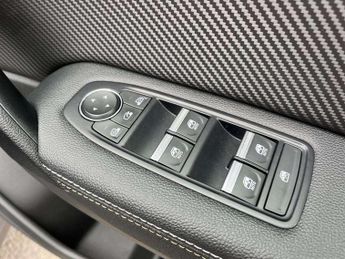 Renault Captur 1.6 E-Tech full hybrid 145 Engineered 5dr Auto