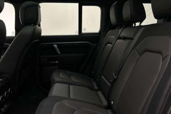 Land Rover Defender 3.0 D300 X-Dynamic HSE 110 5dr Auto