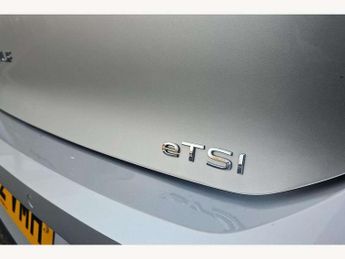 Volkswagen Golf 1.5 eTSI 150 Life 5dr DSG