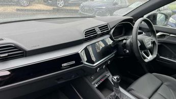 Audi Q3 35 TFSI Black Edition 5dr S Tronic [20" Alloy]