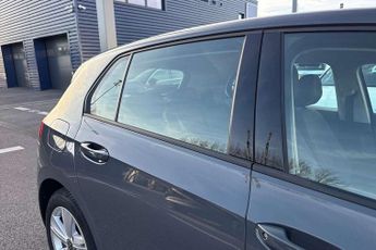 Volkswagen Golf 1.5 eTSI 150 Life 5dr DSG