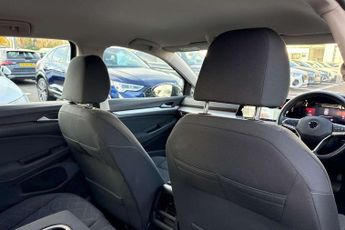 Volkswagen Golf 1.5 eTSI 150 Life 5dr DSG