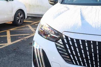 Peugeot 2008 1.2 Hybrid 136 GT 5dr e-DSC6