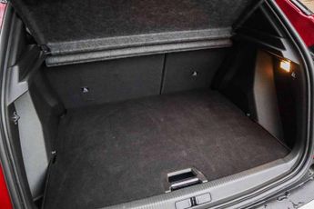 Peugeot 2008 1.2 Hybrid 136 GT 5dr e-DSC6