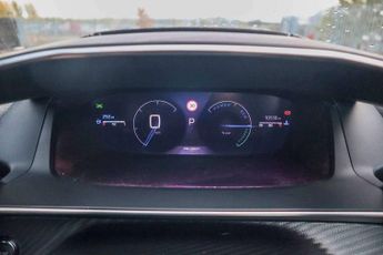 Peugeot 2008 1.2 Hybrid 136 GT 5dr e-DSC6