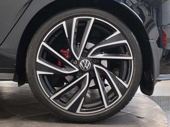 Volkswagen Golf 2.0 TDI 200 GTD 5dr DSG