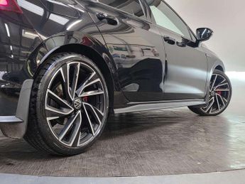 Volkswagen Golf 2.0 TDI 200 GTD 5dr DSG