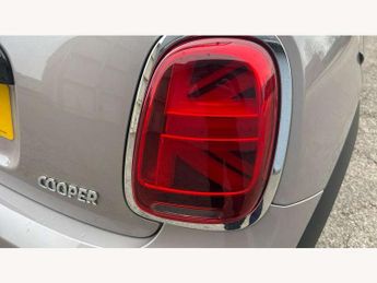 MINI Hatchback 1.5 Cooper Classic 3dr Auto
