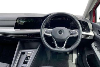 Volkswagen Golf 1.5 eTSI 150 Life 5dr DSG