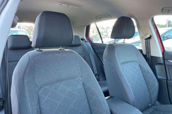 Volkswagen Golf 1.5 eTSI 150 Life 5dr DSG