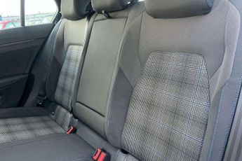 Volkswagen Golf GTE 1.5 TSI 272 GTE eHybrid 5dr DSG