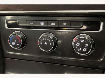 Volkswagen Golf 1.5 TSI EVO SE [Nav] 5dr DSG