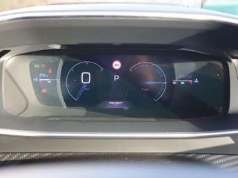 Peugeot 2008 1.2 Hybrid 136 GT 5dr e-DSC6
