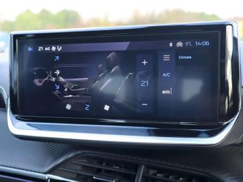 Peugeot 2008 1.2 Hybrid 136 GT 5dr e-DSC6
