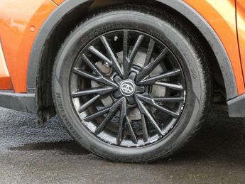 Toyota C-HR 2.0 Hybrid Orange Edition 5dr CVT