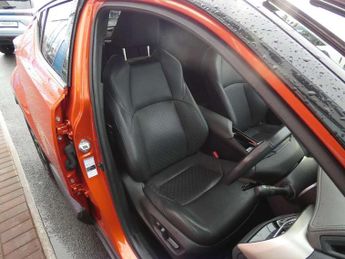 Toyota C-HR 2.0 Hybrid Orange Edition 5dr CVT