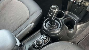 MINI Hatchback 5dr 1.5 Cooper Classic 5dr Auto