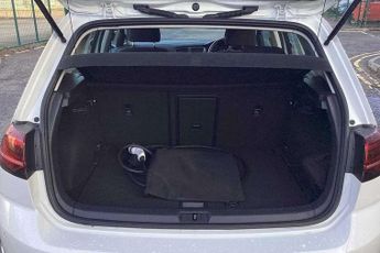 Volkswagen e-Golf 99kW e-Golf 35kWh 5dr Auto