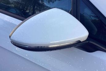 Volkswagen e-Golf 99kW e-Golf 35kWh 5dr Auto