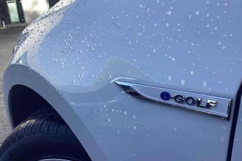 Volkswagen e-Golf 99kW e-Golf 35kWh 5dr Auto