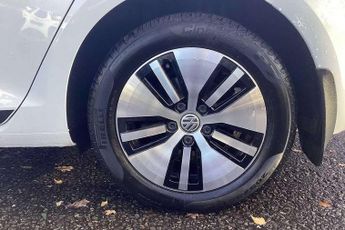 Volkswagen e-Golf 99kW e-Golf 35kWh 5dr Auto