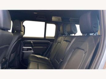 Land Rover Defender 3.0 D250 SE 110 5dr Auto