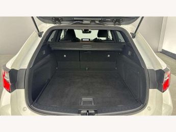 Toyota Corolla Touring Sport 2.0 VVT-i Hybrid Design 5dr CVT