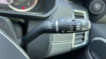 Land Rover Discovery 3.0 D300 R-Dynamic HSE 5dr Auto