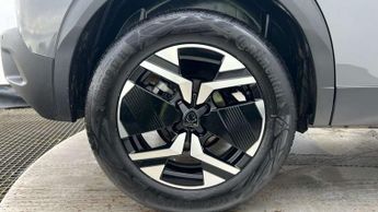 Peugeot 2008 1.2 Hybrid 136 GT 5dr e-DSC6