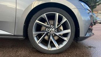 Skoda Superb 1.5 TSI Sport Line Plus 5dr DSG