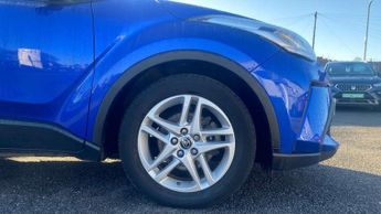 Toyota C-HR 1.8 Hybrid Icon 5dr CVT