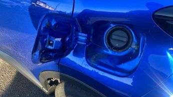 Toyota C-HR 1.8 Hybrid Icon 5dr CVT