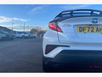 Toyota C-HR 1.8 Hybrid Design 5dr CVT