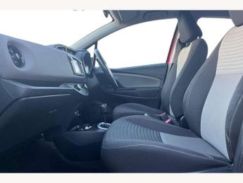Toyota Yaris 1.5 Hybrid Icon Tech 5dr CVT