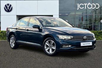 Volkswagen Passat 2.0 TDI EVO SCR SE Nav 4dr DSG