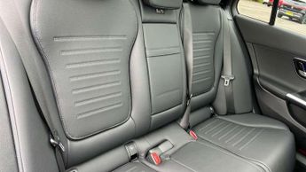 Mercedes-Benz C-Class Estate C300d AMG Line Premium 5dr 9G-Tronic