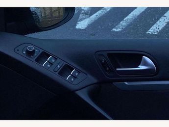 Volkswagen Tiguan 2.0 TDi BlueMotion Tech Match Edition 150 5dr DSG
