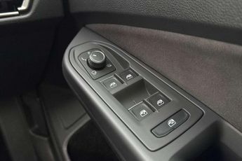 Volkswagen Golf 2.0 TDI 200 GTD 5dr DSG