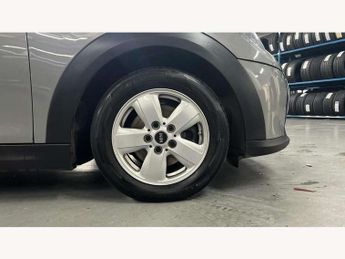 MINI Hatchback 1.5 Cooper Classic 3dr Auto
