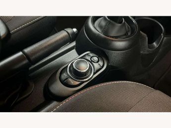 MINI Hatchback 1.5 Cooper Classic 3dr Auto