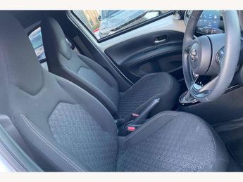 Toyota Aygo X 1.0 VVT-i Edge 5dr Auto