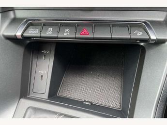 Audi Q3 35 TFSI S Line 5dr S Tronic