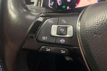 Volkswagen T-Roc 1.5 TSI EVO SEL 5dr DSG