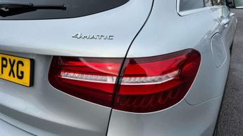 Mercedes-Benz GLC GLC 250 4Matic AMG Line Premium Plus 5dr 9G-Tronic