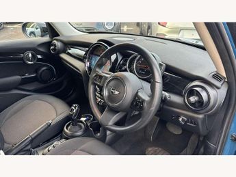 MINI Hatchback 5dr 1.5 Cooper Classic 5dr Auto