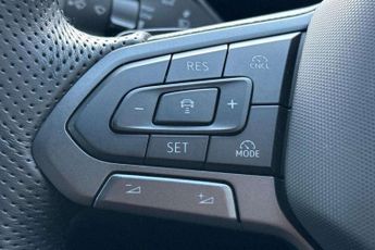 Volkswagen Passat Estate 1.5 eTSI R-Line 5dr DSG