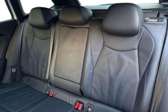 Volkswagen Passat Estate 1.5 eTSI R-Line 5dr DSG